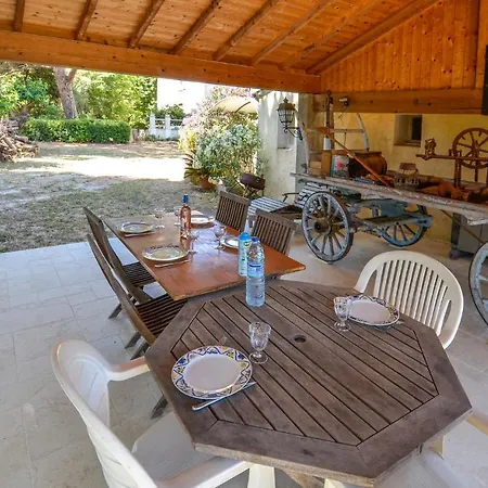 Beautiful In With Kitchen La Garde